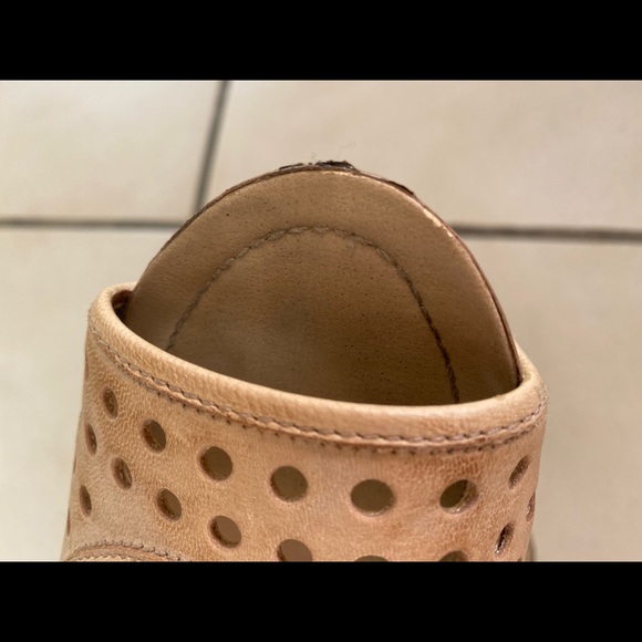 Size 10. - Picture 5 of 7